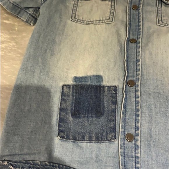 H&M Boys Denim Short Sleeves Collared Button Down Jean Shirt Size 6-7 - Picture 2 of 5
